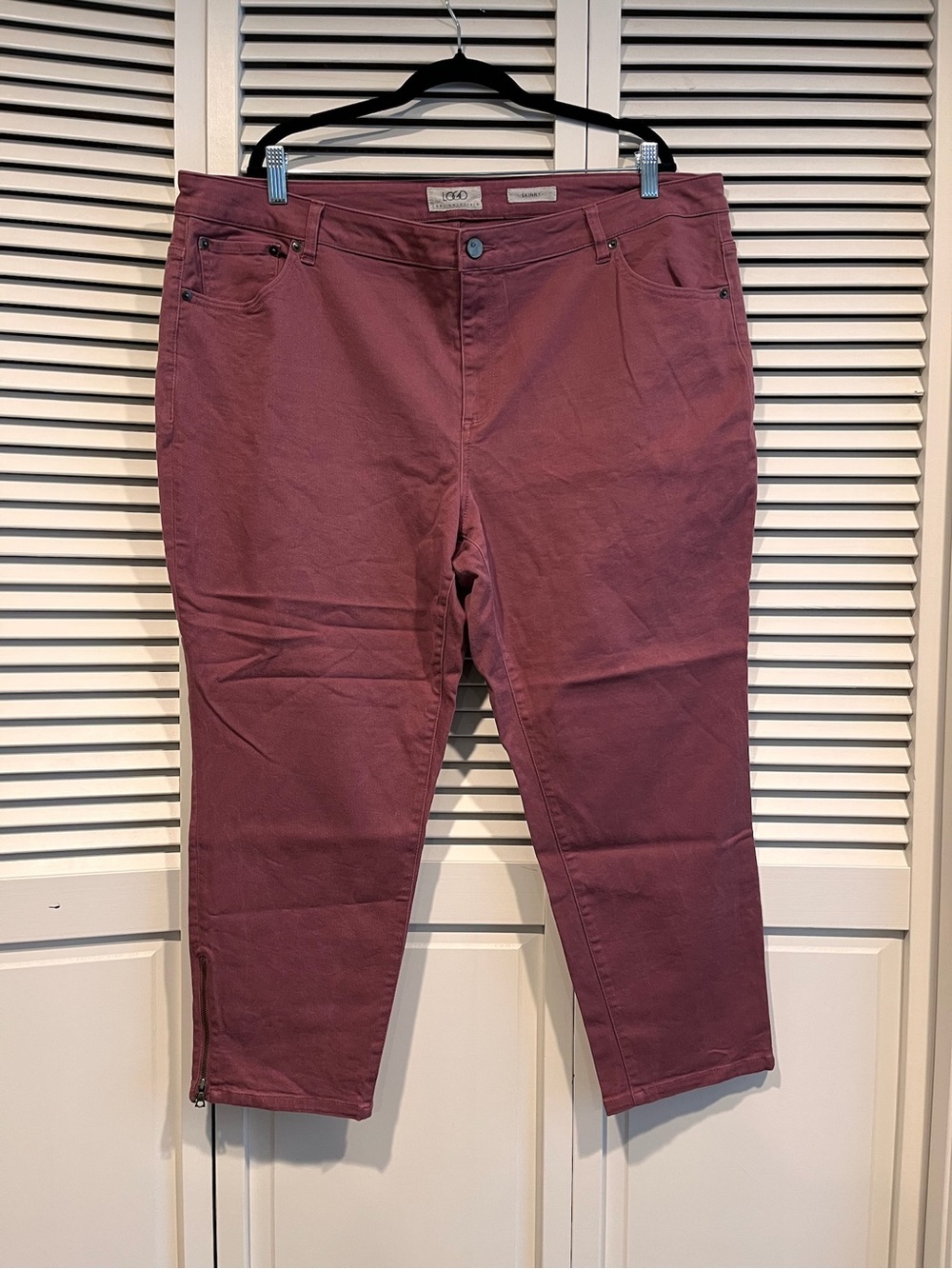 Lori Goldstein Rose-Pink Skinny Jeans with zipper bottom Capris!